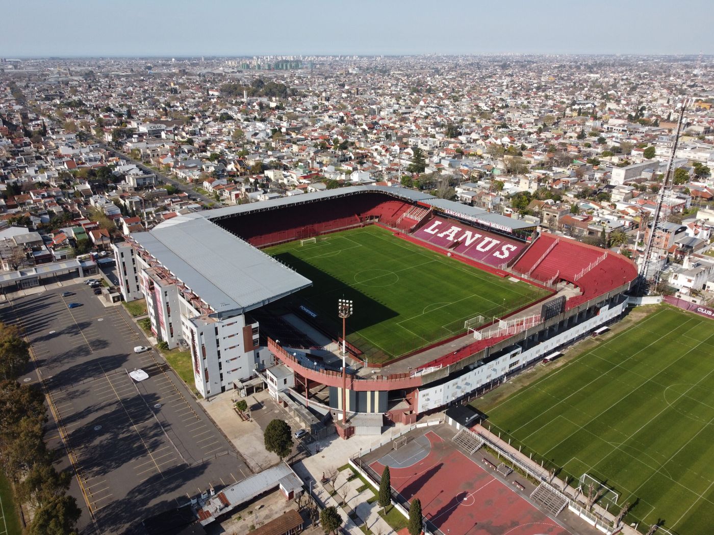 Estadio de Lanús (1).jpg