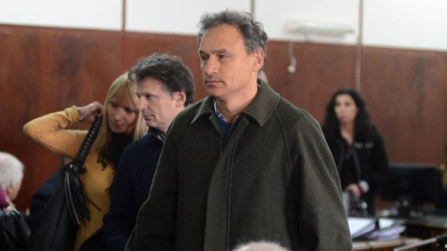 coimas en el procrear: pidieron que se investigue a pablo bruera