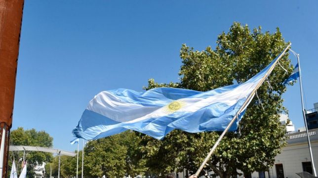 ex combatientes y autoridades encabezaron el acto en homenaje a los heroes de malvinas