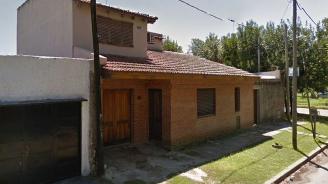 sorprendieron a una mujer mientras dormia, la ataron con una sabana y la desvalijaron