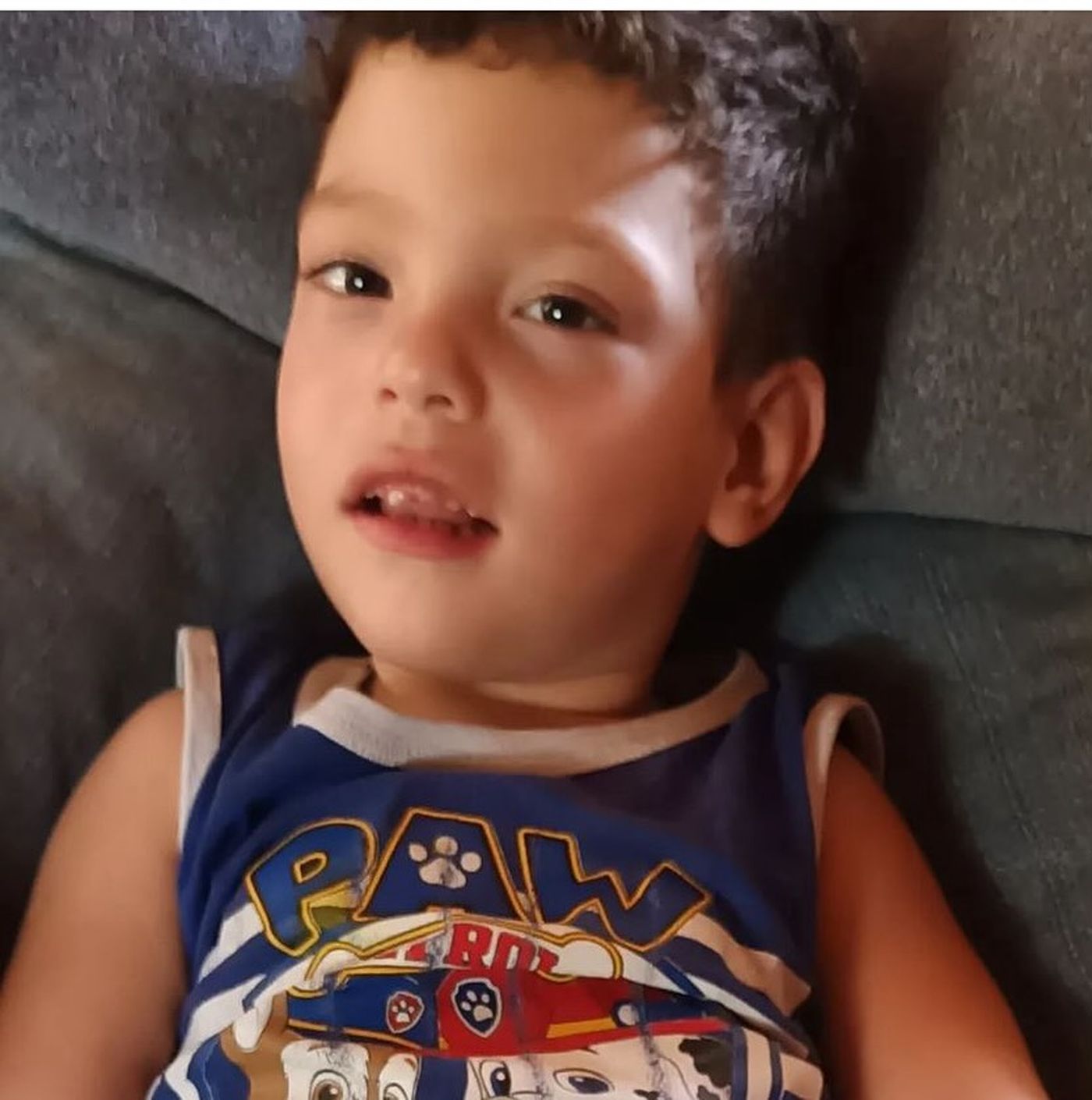 Ringo, un nene de La Plata con parálisis cerebral, necesita viajar a México para acceder a una terapia clave para mejorar su calidad de vida