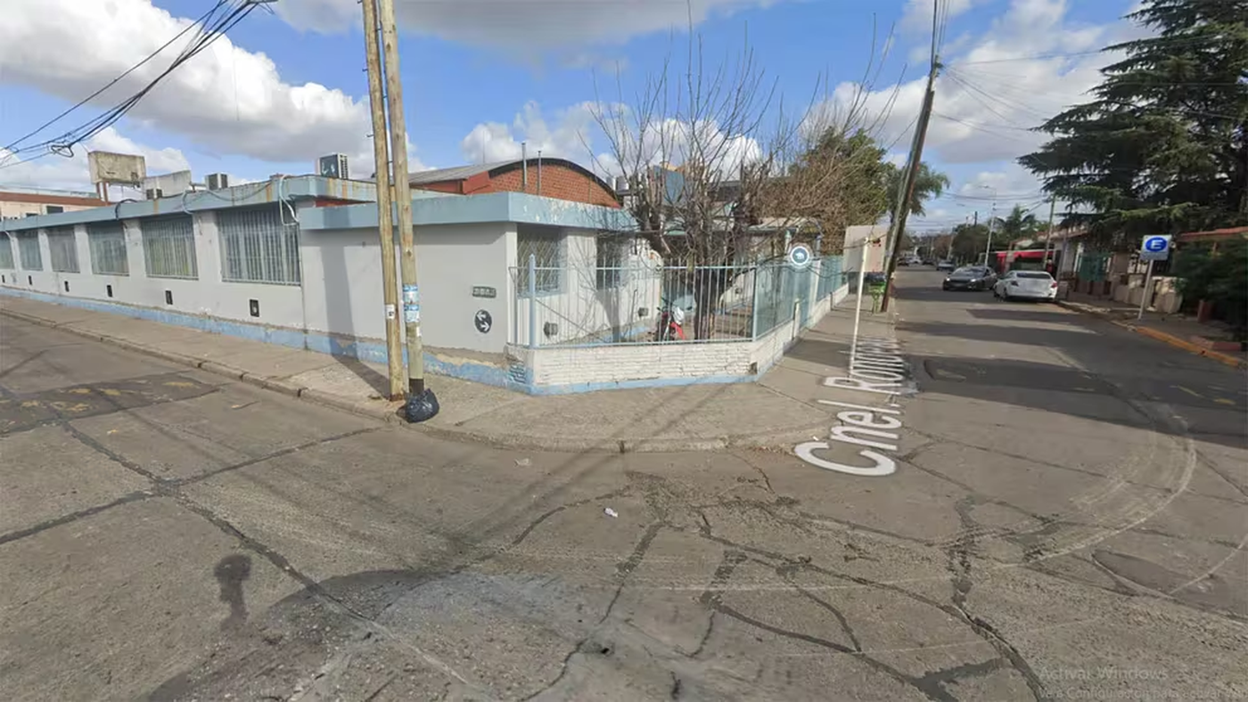 Bastián giró la esquina con su mamá y cayó de la bicicleta, ya herido.