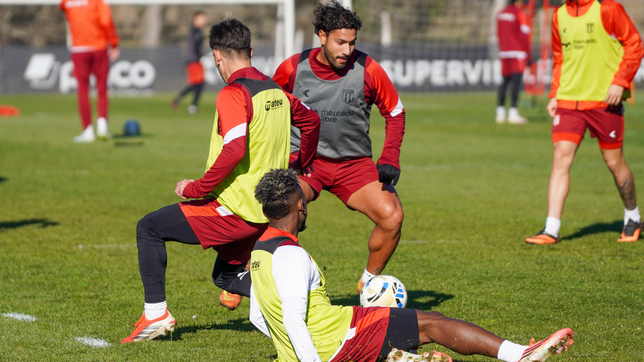asi fue el ultimo entrenamiento de estudiantes antes de jugar con aldosivi