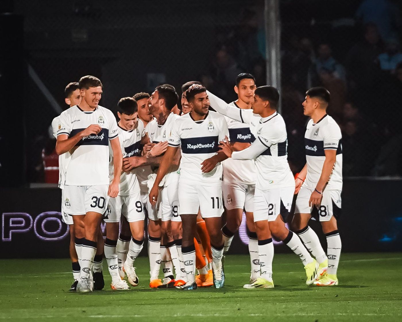 Gimnasia festejo gol Belgrano.jpg