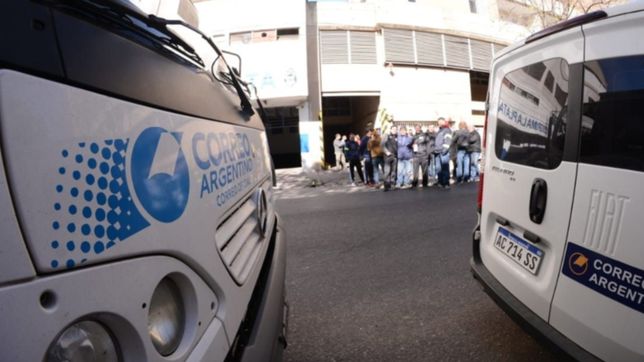 fleteros levantaron el paro y se normalizan los envios del correo argentino en la plata
