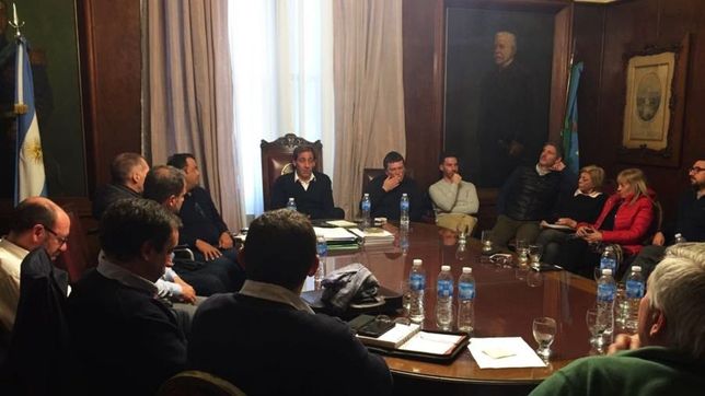 garro les pidio a funcionarios y concejales de cambiemos que refuercen la accion social