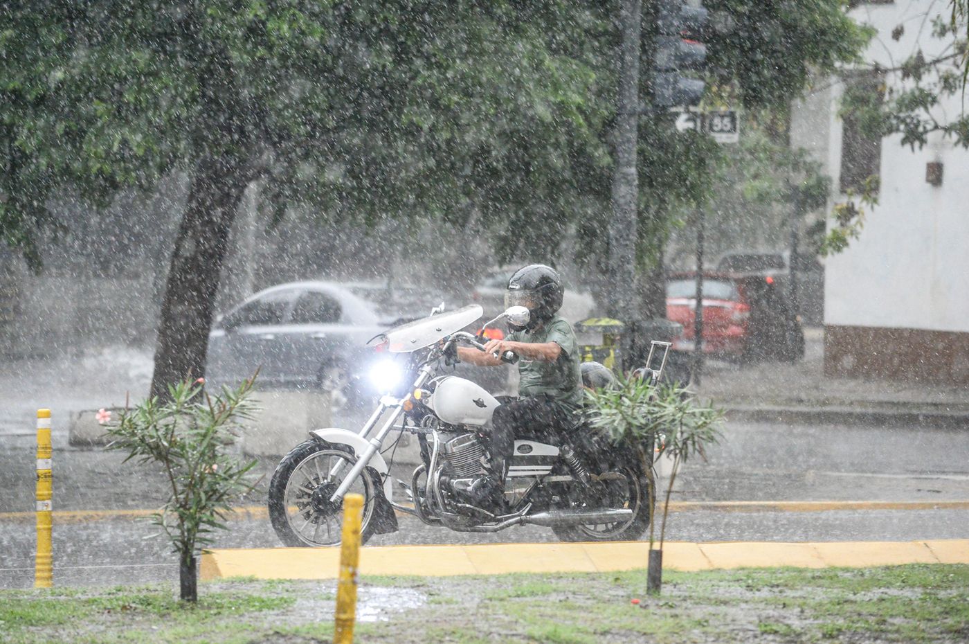 La decisión de suspender las clases y las tareas administrativas responde a la recomendación de que las personas permanezcan a resguardo. La decisión de suspender las clases y las tareas administrativas responde a la recomendación de que las personas permanezcan a resguardo.