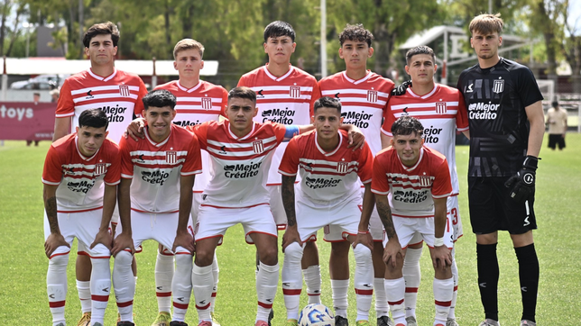 la reserva de estudiantes despidio el ano con una dolorosa derrota en city bell