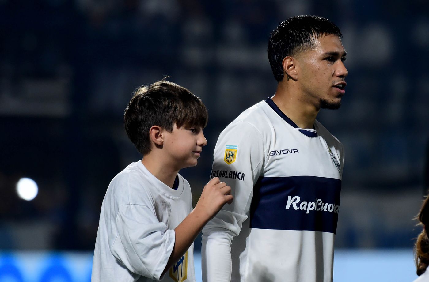 Gimnasia Barracas Central Saravia.JPG