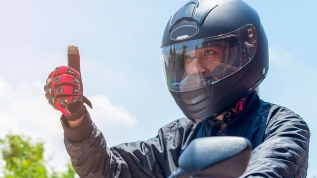 un platense creo con impresion 3d un ?aire acondicionado? para los cascos de las motos