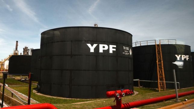 un concejal de juntos por el cambio fue imputado por el robo de combustible a ypf