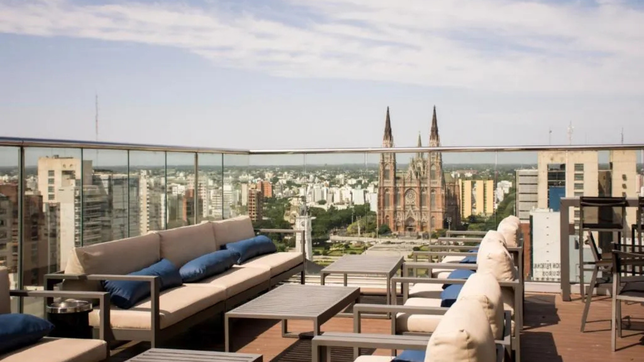 la oferta hotelera crecio en 2024 y la ciudad se consolido como destino turistico