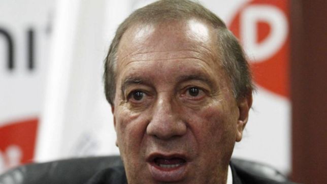 ¿que es el sindrome de hakim-adams?: la enfermedad que tiene carlos salvador bilardo