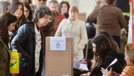 Arrancó la danza de las encuestas: ¿qué datos hay tras los primeros sondeos?