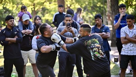 Crece en La Plata el Def Jam, un fenómeno al estilo Club de la pelea que genera controversias Crece en La Plata el Def Jam, un fenómeno al estilo Club de la pelea que genera controversias