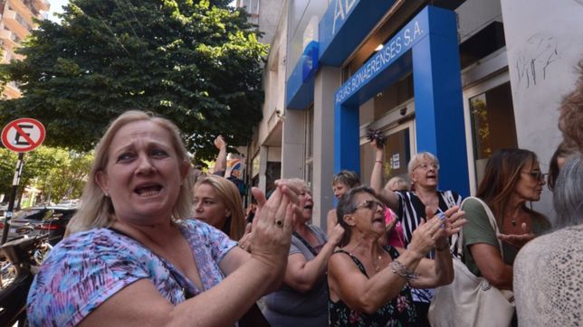 absa en la mira: ¿que hay detras de la falta de agua en la plata?