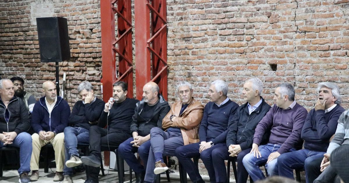 Intendentes de la región se reunieron en Berisso por el acto del 17 de ...