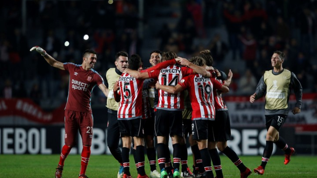 ¿como le fue a estudiantes cuando estuvo obligado a ganar en copa libertadores?
