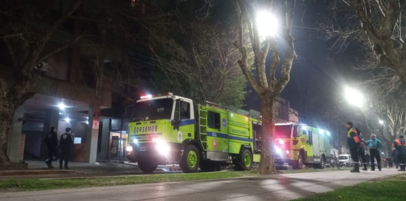 Incendio en 51 entre 16 y 17