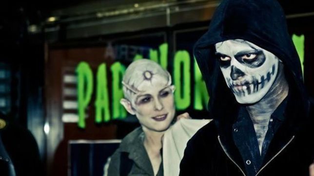 las calles de la plata se llenaran de monstruos este viernes