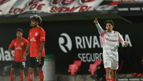 Domínguez patea el tablero para dar vuelta el 1 a 0 abajo ante Argentinos