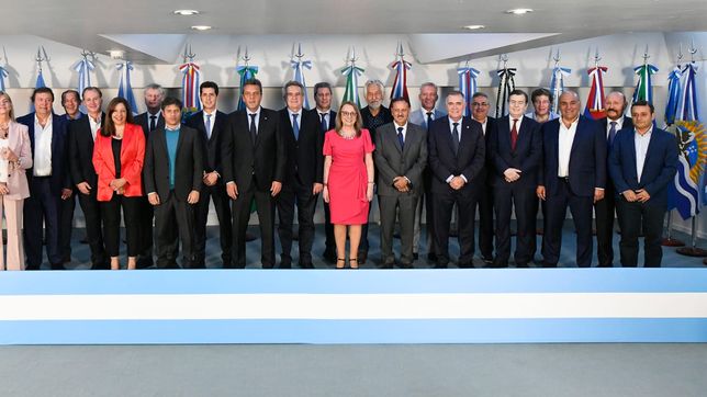 sergio massa consiguio el apoyo de 19 gobernadores de cara al balotaje