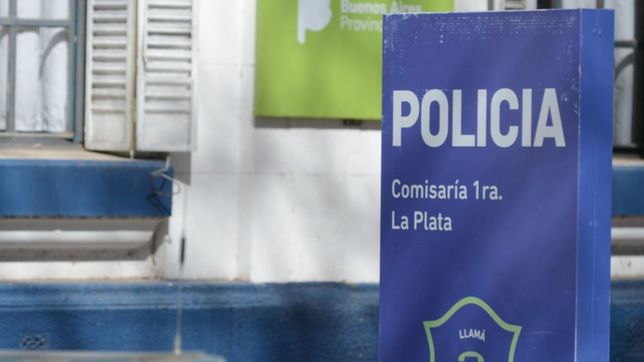 robo un pack de lysoform a metros de una comisaria de la plata y lo descubrieron