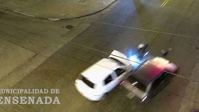 video: cruzo en rojo a toda velocidad y provoco un impactante accidente en la region