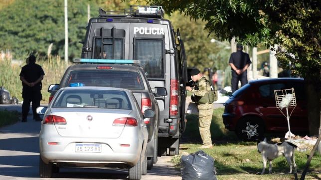 tension en los hornos: quiso matar a su expareja, se atrinchero y le disparo a la policia