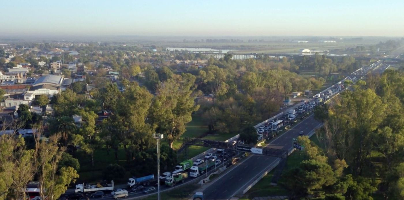 1541447922784.jpg?x= 118&y=0&scaleX=1&scaleY=1&ow=1500&oh=873&width=1743&height=872&rotate=0&&cw=1920&ch=950