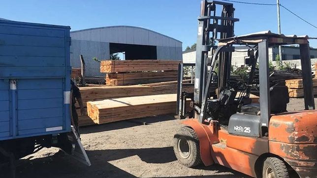 importante botin y brutal robo al dueno de una maderera platense