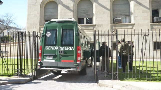 extensa jornada en los tribunales de la plata por las indagatorias a los detenidos