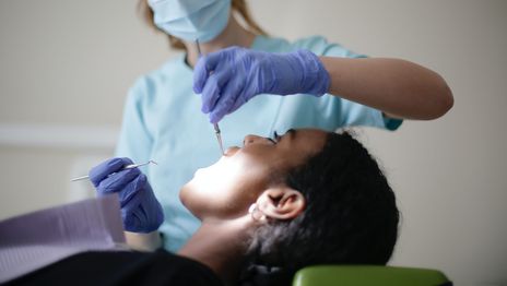 Los odontólogos cortaron la atención por tiempo indeterminado a todos los pacientes de PAMI Los odontólogos cortaron la atención por tiempo indeterminado a todos los pacientes de PAMI