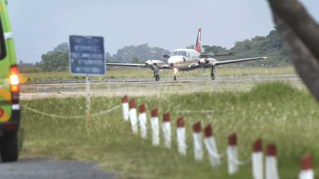 legisladores vuelven a la carga con la idea de privatizar el aeropuerto de la plata