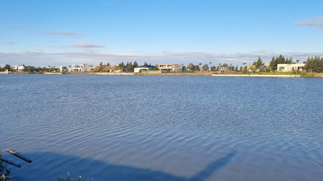 golpe comando y terror en un barrio privado ubicado a la vera de la autopista