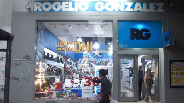 heladeras, computadoras y tvs: la lista de liquidacion de rogelio gonzalez