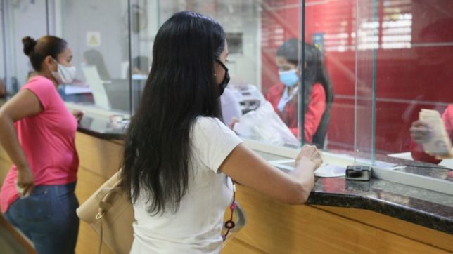 del nacion y provincia al frances y galicia: ¿que bancos exigiran el pase sanitario?