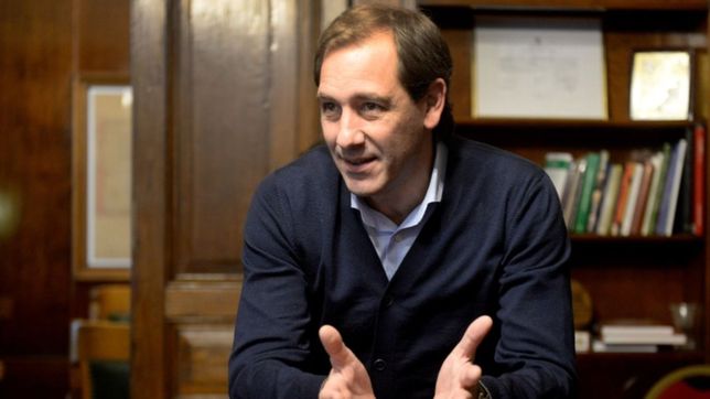 en la plata respiramos un aire un poco mas limpio, la palabra de garro sobre melazo