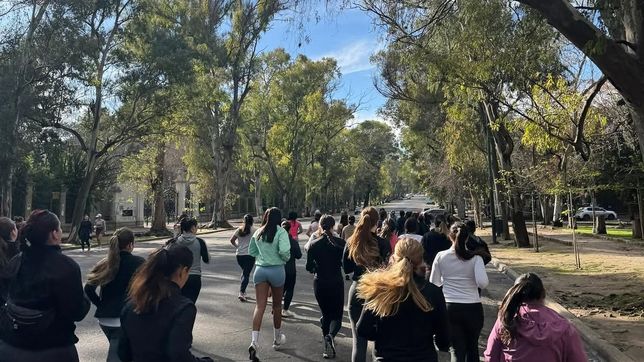 una nutricionista de la plata transformo su comunidad en redes en un grupo de running femenino