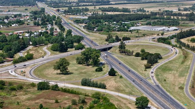 aubasa avanza con obras en la plata que son claves para quienes circulan por la ruta 2