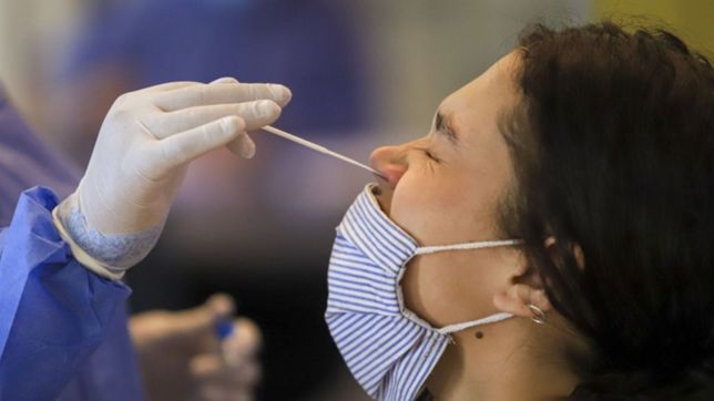 los casos de coronavirus en argentina crecieron levemente por tercera semana consecutiva