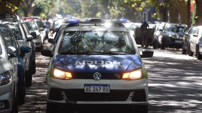 llego a su casa de la plata y se encontro con tres ladrones adentro