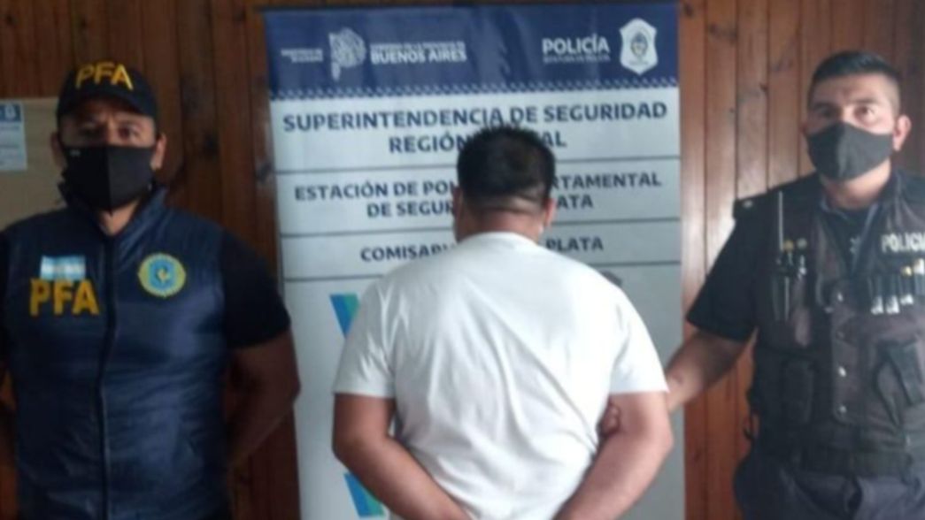 Atraparon al mozo de un bar de City Bell que era buscado por abusar de su hija de 3 años