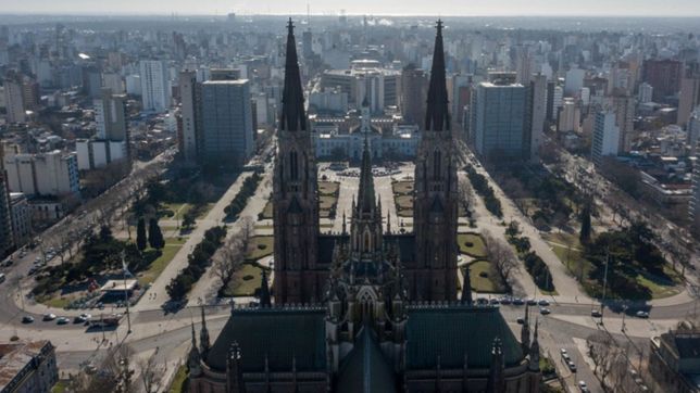 se viralizo en la cuarentena un hilo de twitter sobre la historia de la plata