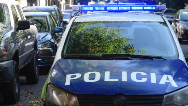 entradera en la plata: encerraron a un comerciante en el bano de su casa y le robaron