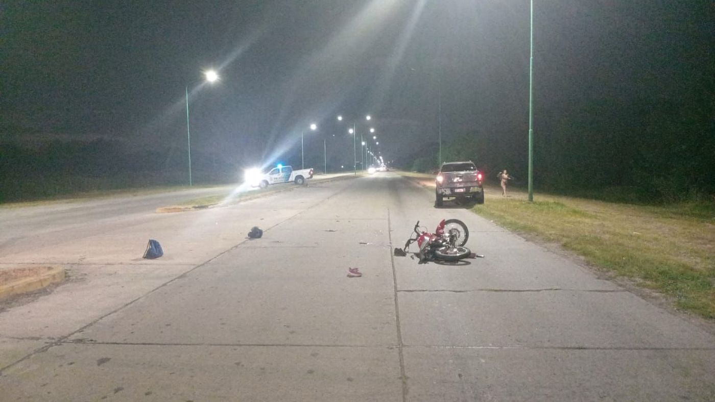 El grave accidente en diagonal 74 camino a Punta Lara dejó como saldo un fallecido.