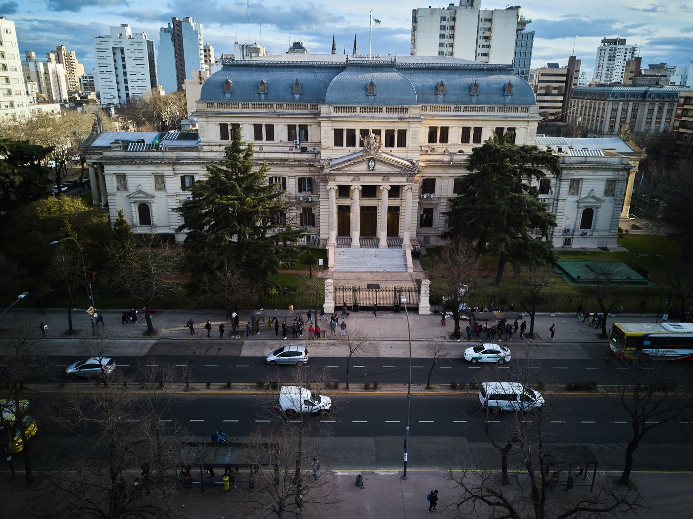 Fachada Legislatura (6)