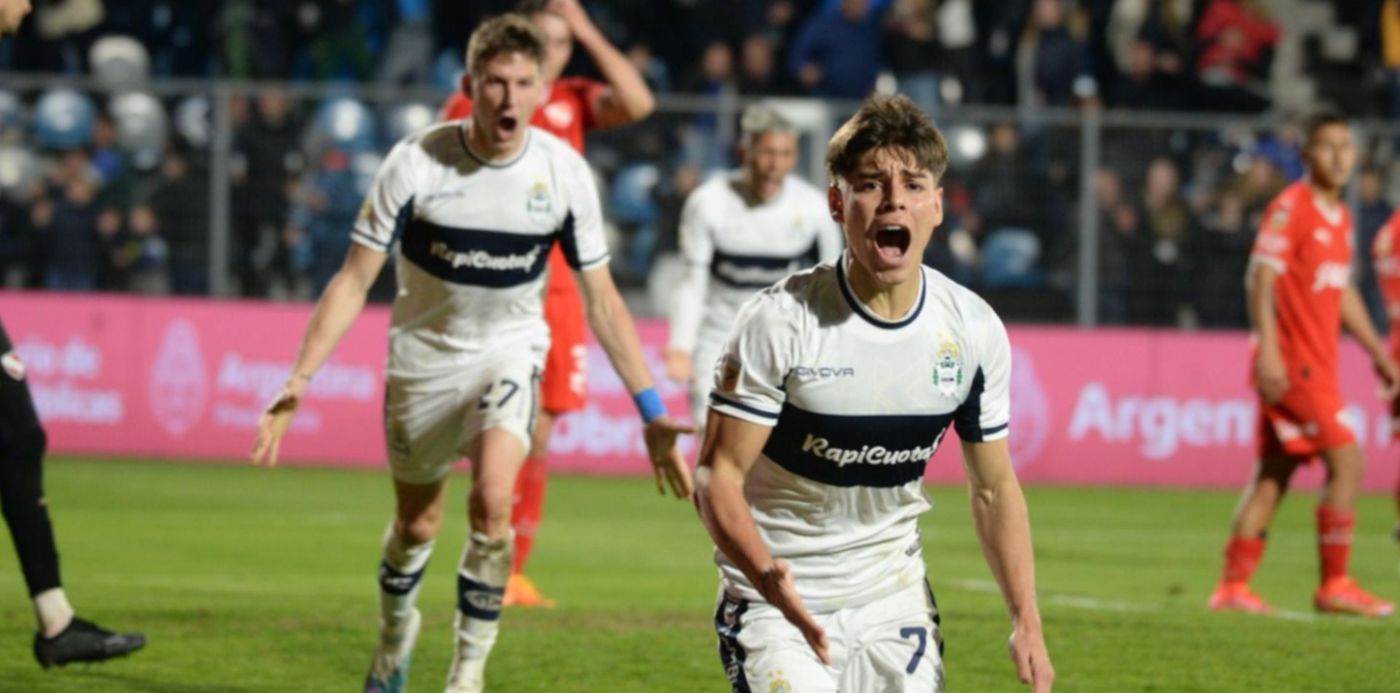 1688774693549.jpg?x=24&y=238&width=1459&height=729&rotate=0&scaleX=1&scaleY=1&ow=1500&oh=996&&cw=1920&ch=950