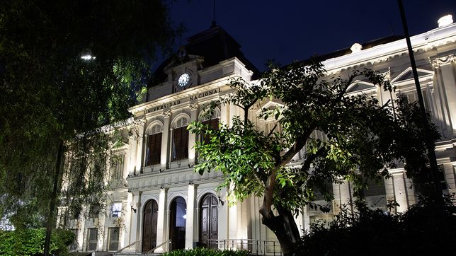 el rectorado de la unlp deslumbra con su renovada luminaria led