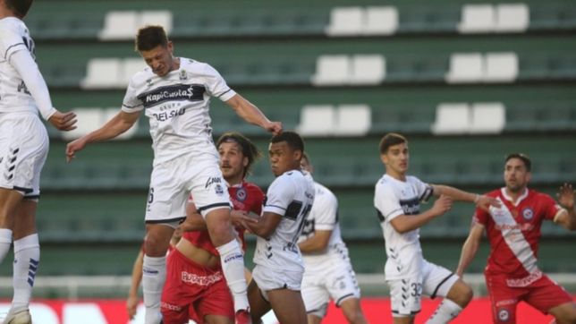 gimnasia cayo por 3 a 2 ante argentinos y quedo eliminado en la copa argentina